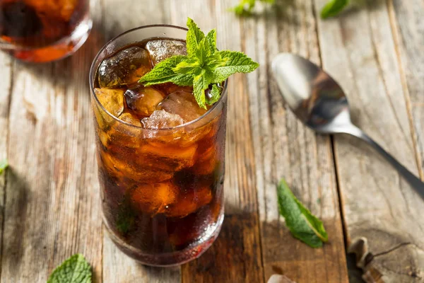 Homemade Sweet Mint Iced Coffee — Stock Photo, Image