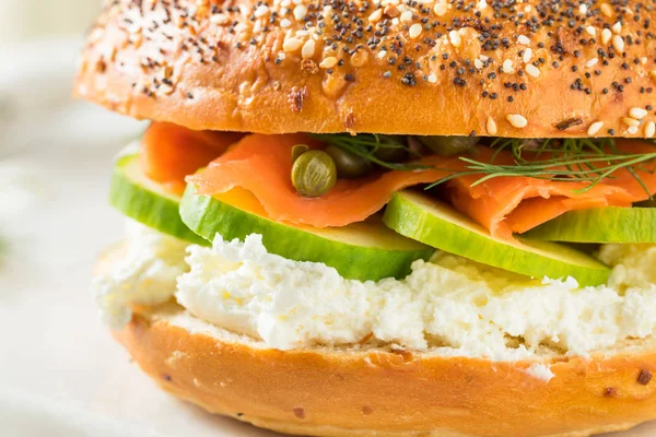 Hausgemachtes Salmond Lox Sandwich — Stockfoto