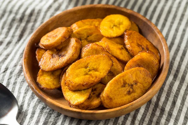 Zelfgemaakte gele gefrituurde bakbananen — Stockfoto