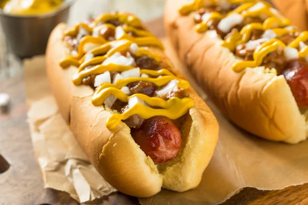 Házi készítésű Detroit Style chili Dog — Stock Fotó