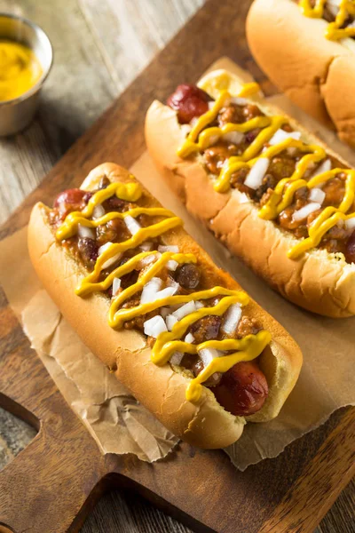 Homemade Detroit Style Chili Dog — Stock Photo, Image