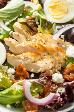 Ev Yapımı Sağlıklı Yeşil Tanrıça Salatası