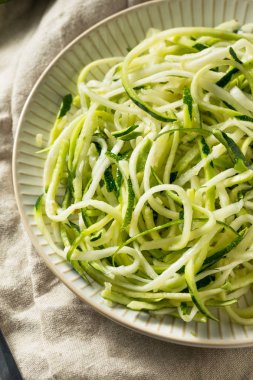 Ham Yeşil Organik Kabak Erişte Zoodles