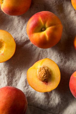 Ham Sarı Organik Şeftali