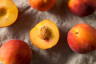 Ham Sarı Organik Şeftali