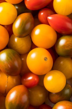 Çiğ Organik Hatıra Kiraz Domates