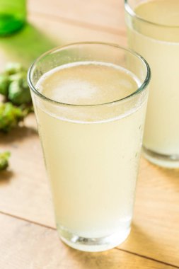 Ferahlatıcı Hop Falvoured Köpüklü Su