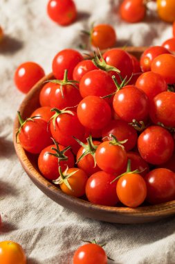 Çiğ Organik Hatıra Kiraz Domates