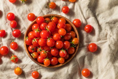 Çiğ Organik Hatıra Kiraz Domates