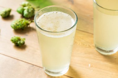 Ferahlatıcı Hop Falvoured Köpüklü Su