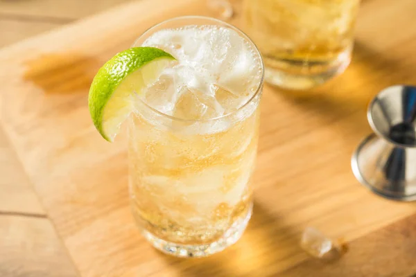 Homemade Bourbon Whiskey Ginger Lime — Stock Photo, Image