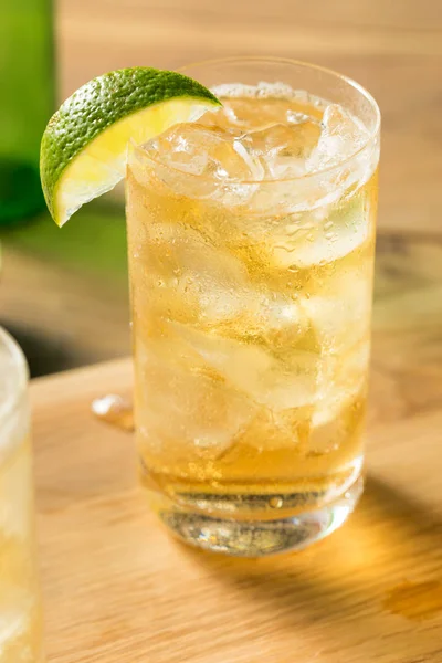 Bourbon maison Whiskey Ginger Lime — Photo