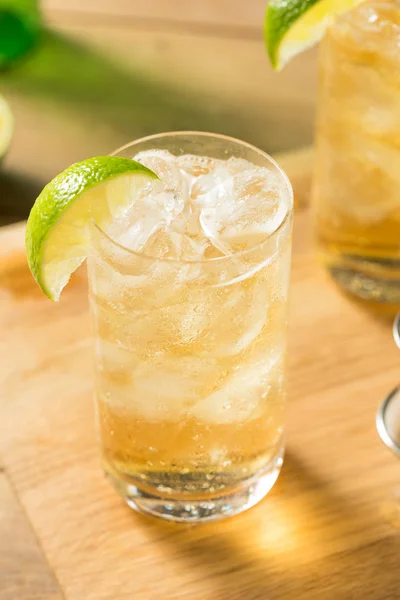 Bourbon caseiro Whiskey Ginger Lime — Fotografia de Stock