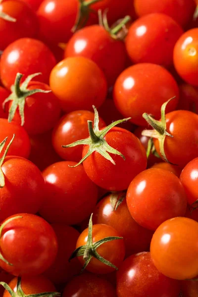 Raw Organic Heirloom Cherry Tomatoes — Stock Photo, Image