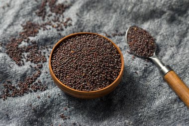 Çiğ Organik Kahverengi Hardal Tohumu