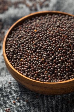 Çiğ Organik Kahverengi Hardal Tohumu