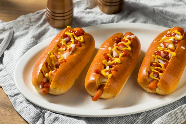 Cães quentes de cenoura Vegan caseiro — Fotografia de Stock