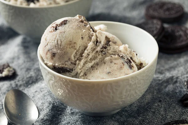 Cucine al cioccolato fatte in casa e crema Icecream — Foto Stock