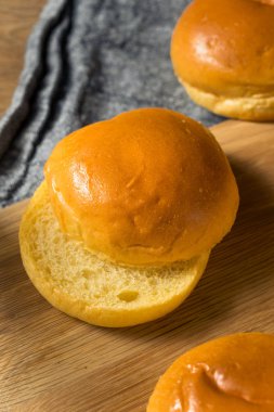 Ev Yapımı Tatlı Börek Hamburger Çörekler