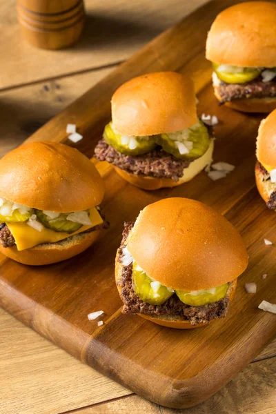 Carne casera hamburguesa con queso Sliders —  Fotos de Stock