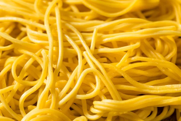 Caseiro japonês Yakisoba ovo macarrão — Fotografia de Stock