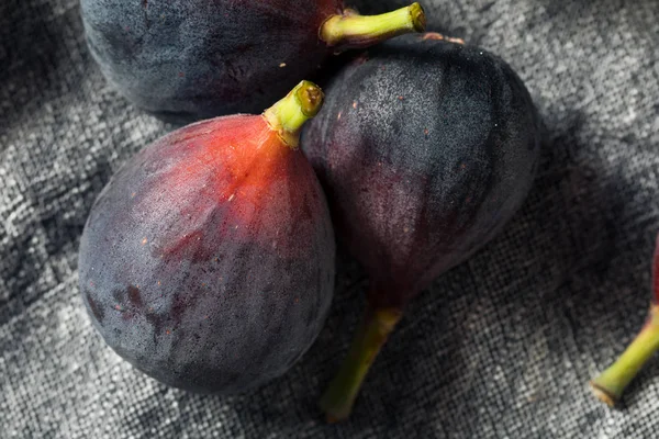 Raw Black Organic Figs — Stock Photo, Image