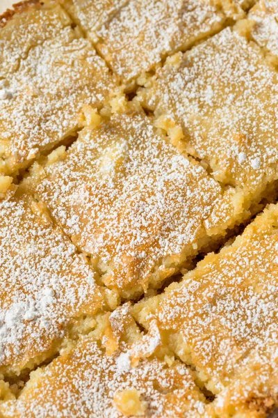 Zelfgemaakte gooey boter taart — Stockfoto