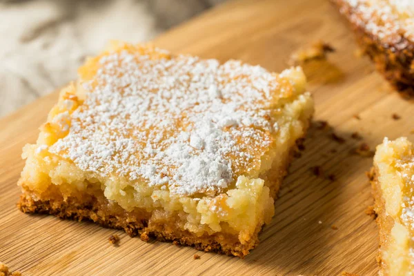 Gâteau au beurre gluant fait maison — Photo