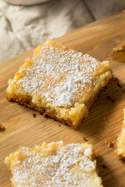 Gâteau au beurre gluant fait maison — Photo