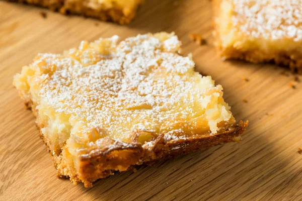 Gâteau au beurre gluant fait maison — Photo