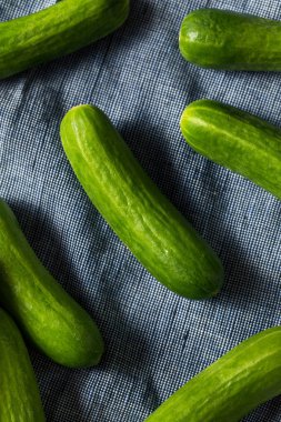 Çiğ Yeşil Organik Mini Kokteyl Salatalık