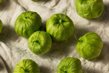 Organik Yeşil Taze Tomatillos