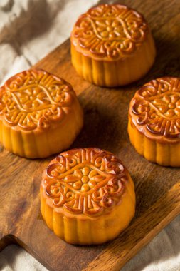 Ev Yapımı Çin Ay Kek