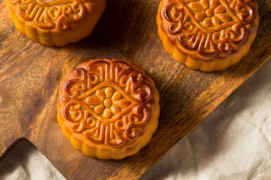 Ev Yapımı Çin Ay Kek