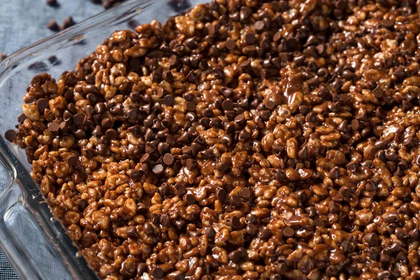 Chocolate casero arroz crujientes golosinas — Foto de Stock