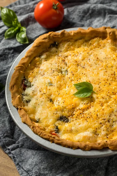 Homemade Cheesy Tomato Pie — Stock Photo, Image