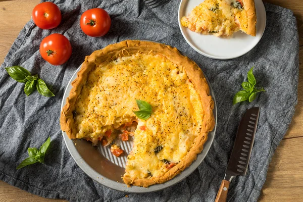 Homemade Cheesy Tomato Pie