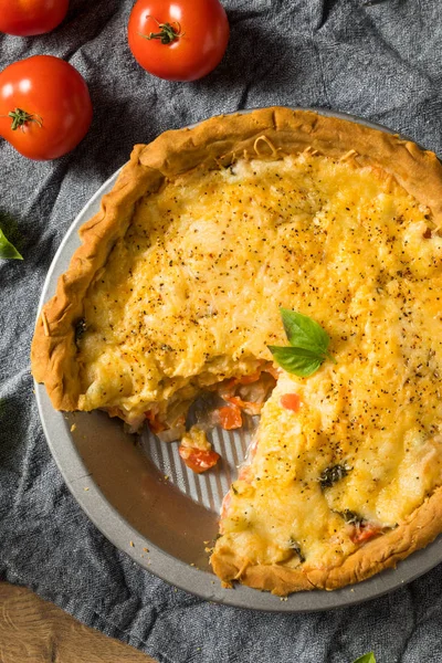 Homemade Cheesy Tomato Pie — Stock Photo, Image