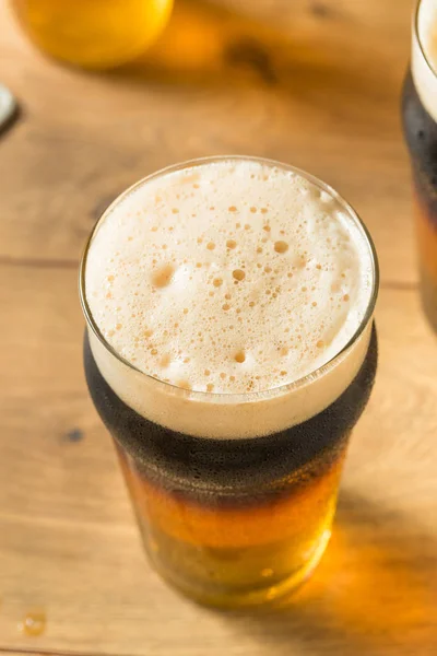 Sidra alcohólica y cerveza Terciopelo negro —  Fotos de Stock