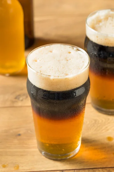 Sidra alcohólica y cerveza Terciopelo negro — Foto de Stock