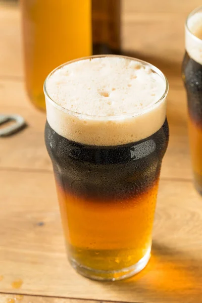 Sidra alcohólica y cerveza Terciopelo negro — Foto de Stock