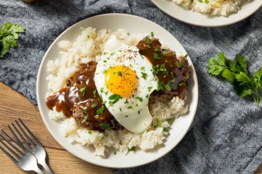 Ev yapımı Hawaii Loco Moco