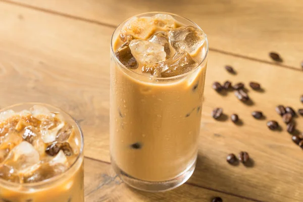 Caffè freddo fatto in casa con mandorla MIlk — Foto Stock