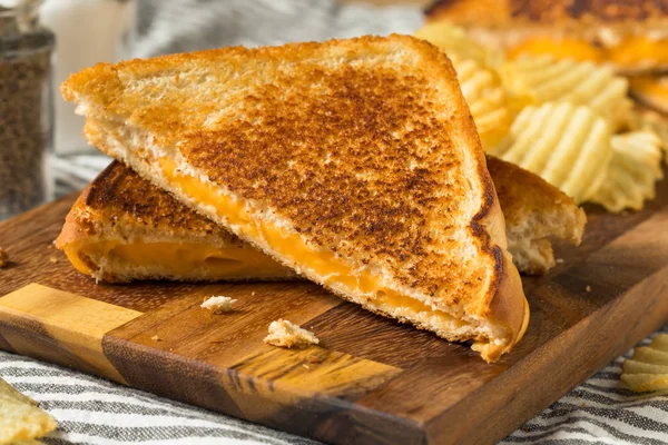 Homemade Grilled Cheese Sandwich — Stock Photo, Image