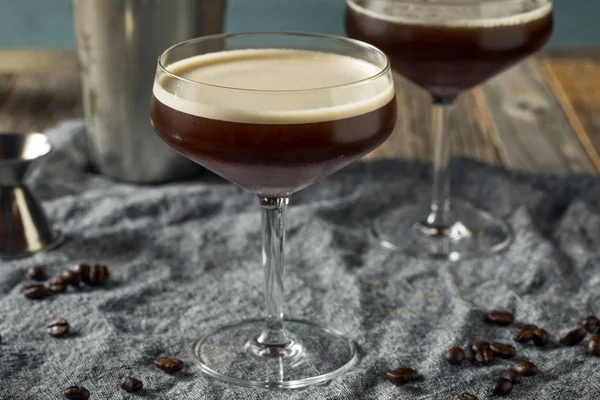 Zelfgemaakte Alcoholische Espresso Martini — Stockfoto