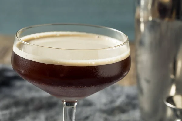 Alcoólico caseiro Espresso Martini — Fotografia de Stock