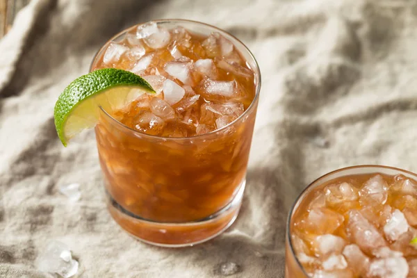 Rum caseiro milho e óleo Cocktail — Fotografia de Stock
