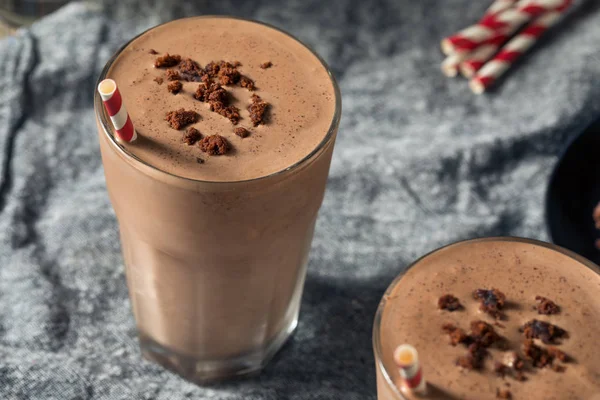 Zelfgemaakte chocolade cake Milkshake — Stockfoto