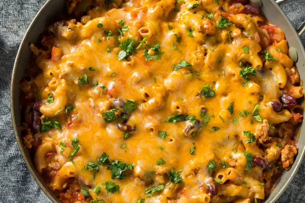 Homemade Chili Mac and Cheese — Stock Photo, Image