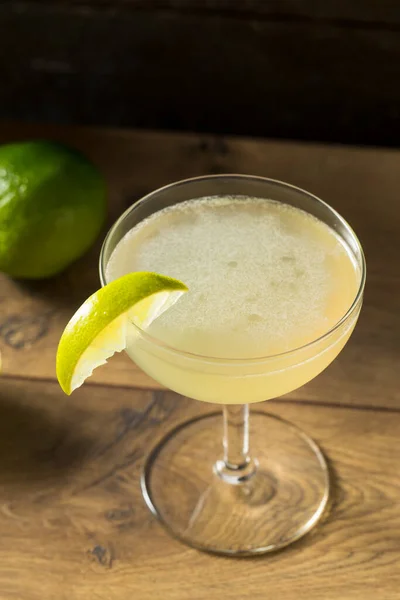 Részeges Rum Lime Daiquiri Készen Áll Ivásra — Stock Fotó